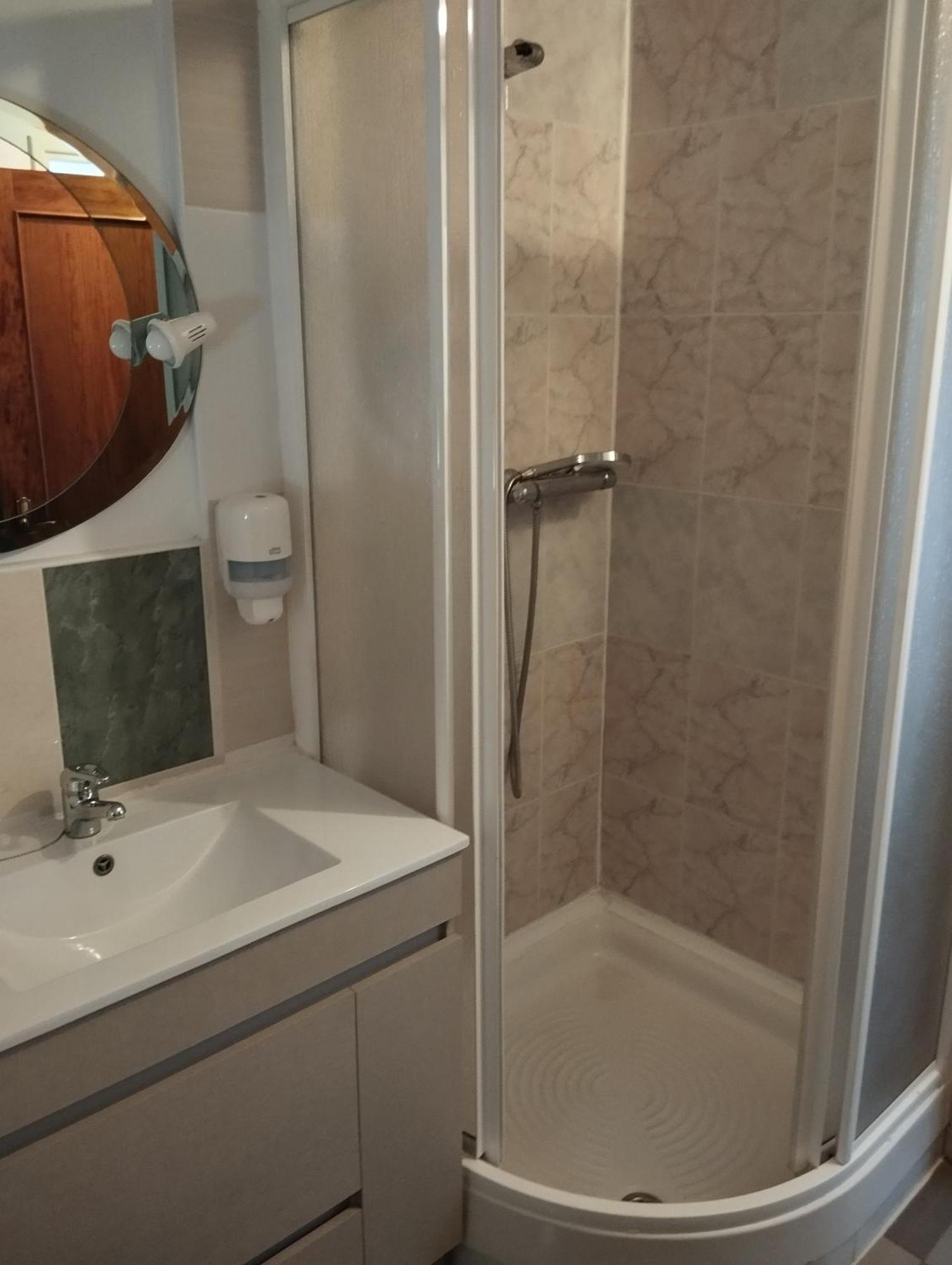 Pomaluengo Hostal Bordillas מראה חיצוני תמונה